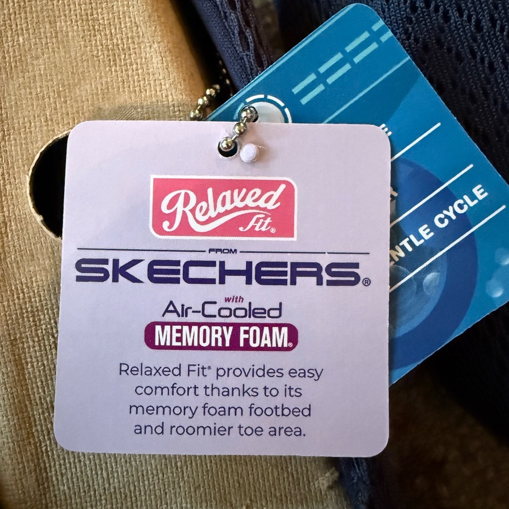 Skechers Relaxed Fit Reggae Fest Navy Slip Ons Women’s 7.5 NWT - Picture 5 of 9